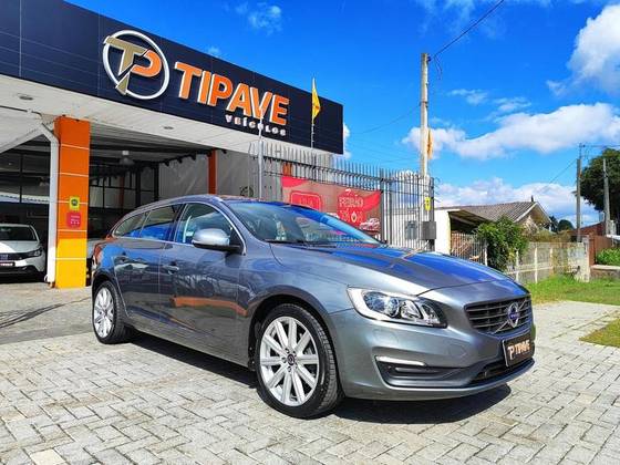 VOLVO V60 2.0 T4 MOMENTUM GASOLINA 4P AUTOMÁTICO